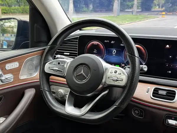 Mercedes-Benz GLS 2024