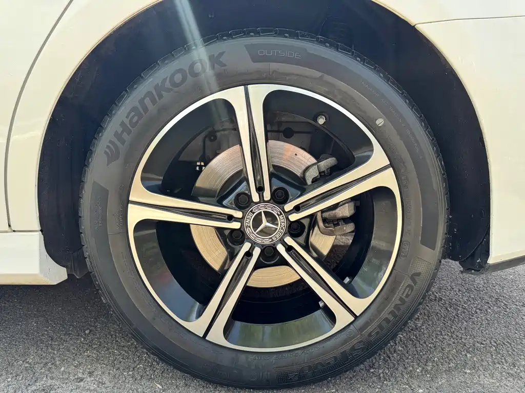 Mercedes-Benz A-Class 2023 — фото 13