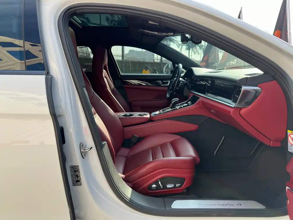 Porsche Panamera 2017 — фото 13