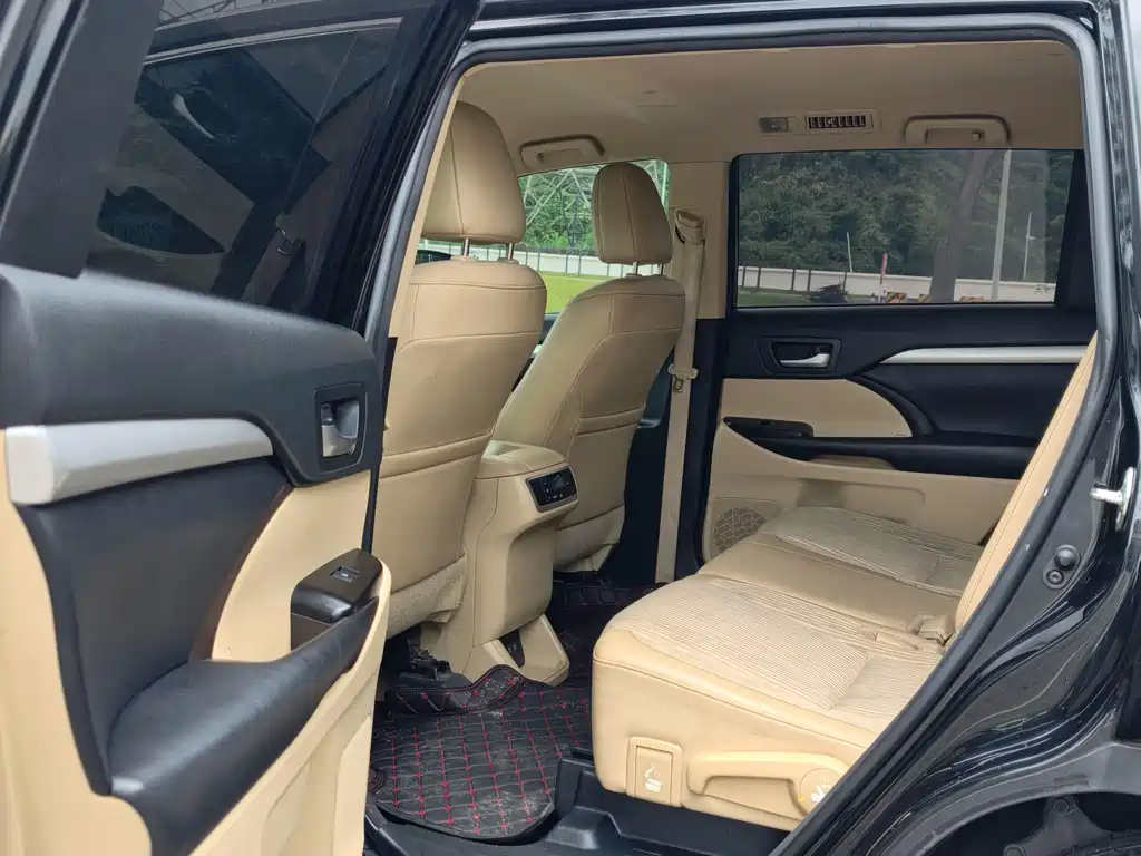 Toyota Highlander 2019 — фото 11