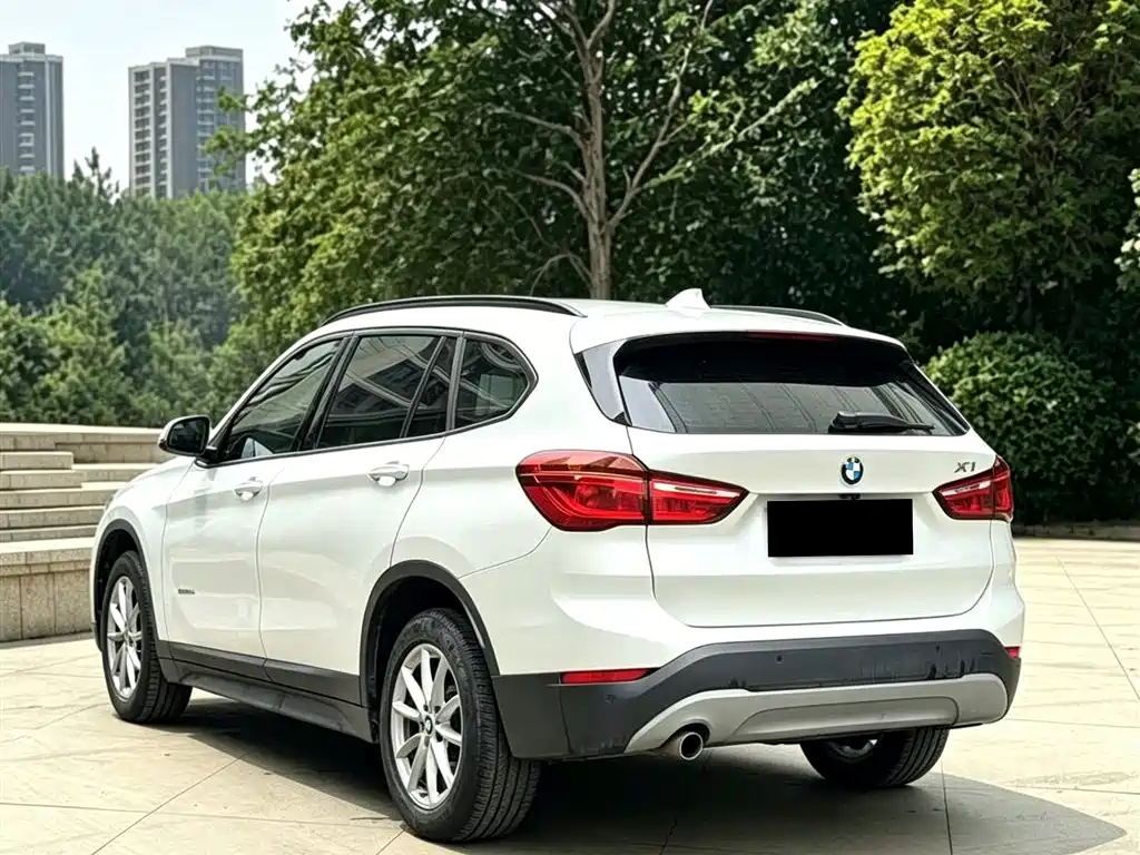 BMW X1 2018 — фото 9