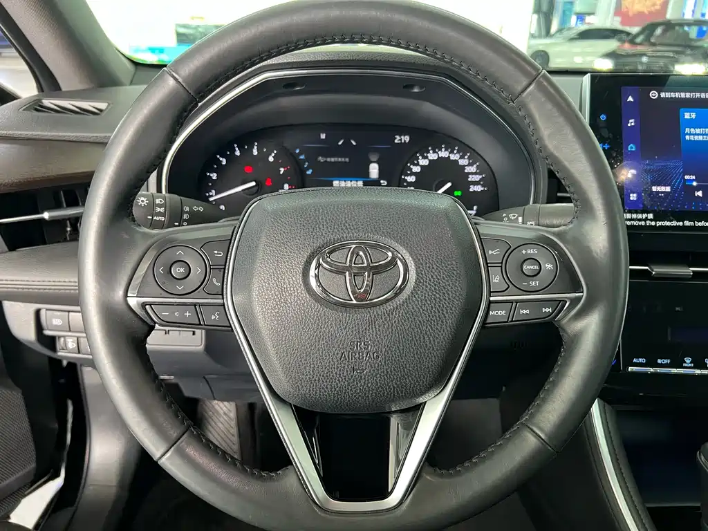 Toyota Avalon 2023 — фото 10