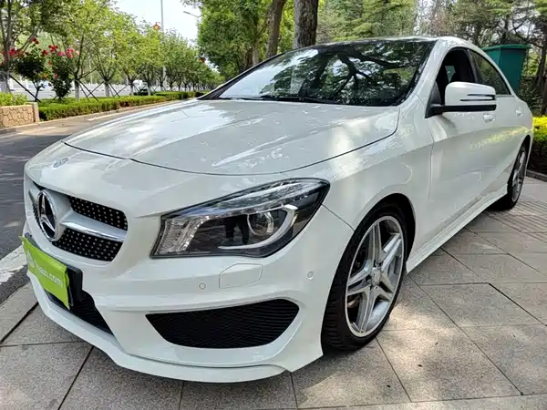 Mercedes-Benz CLA 2015