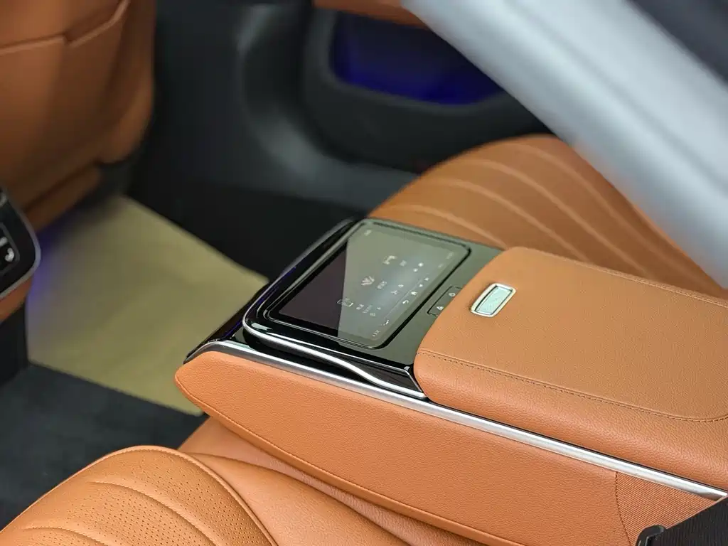 Mercedes-Benz S-Class 2023 — фото 12