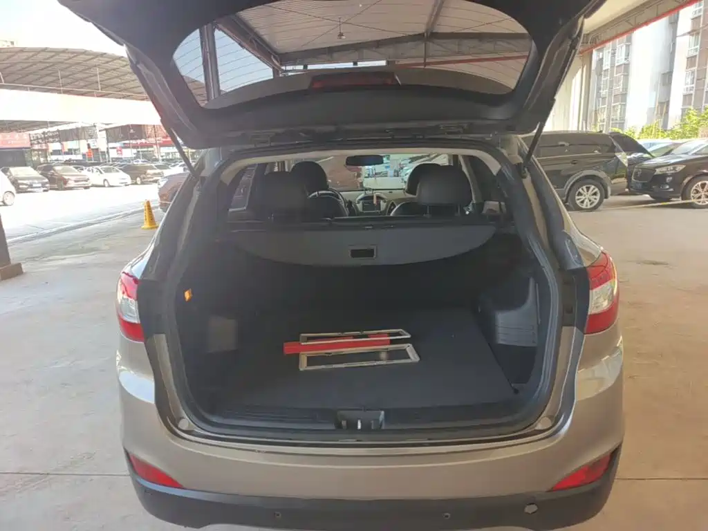 Hyundai ix35 2015 — фото 19