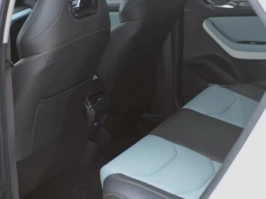 Geely Emgrand S 2022 — фото 14