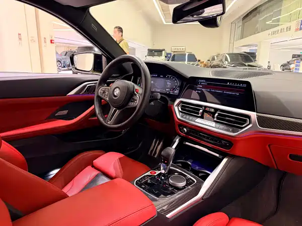 BMW M4 2023