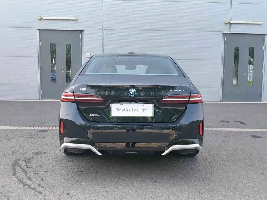 BMW i5 2025 — фото 9