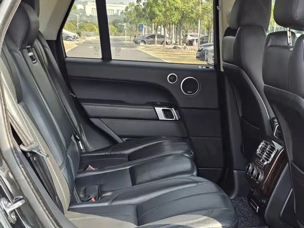Land Rover Range Rover 2017 — фото 15