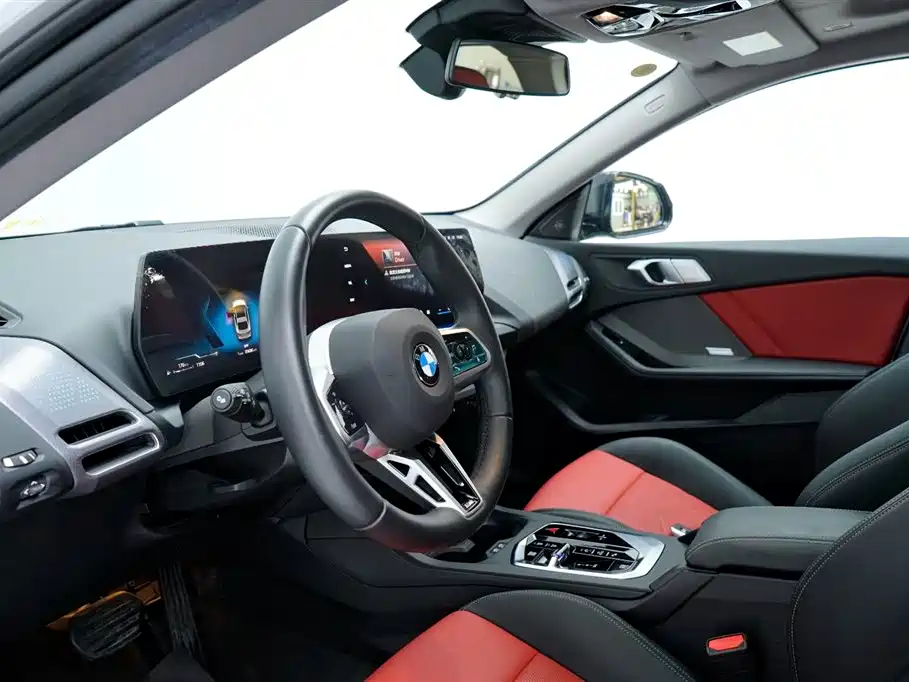 BMW 2 Series 2025 — фото 13
