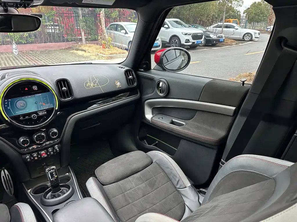 MINI JCW Countryman 2022 — фото 15