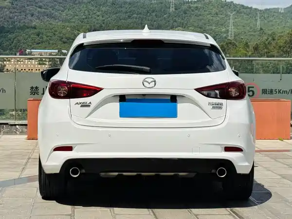 Mazda 3 Axela 2017