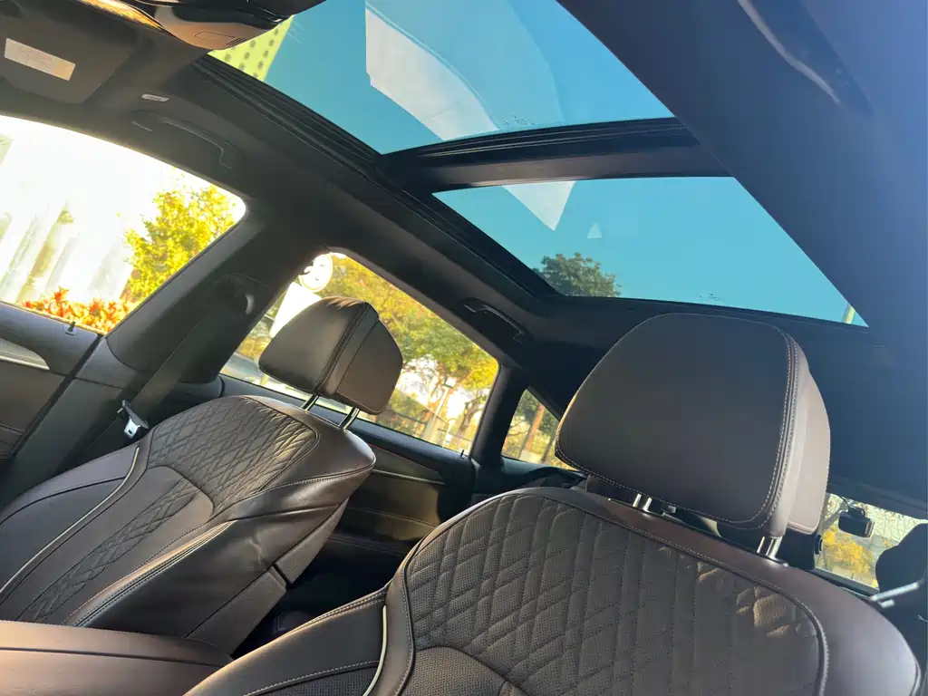 BMW 6 Series GT 2019 — фото 11