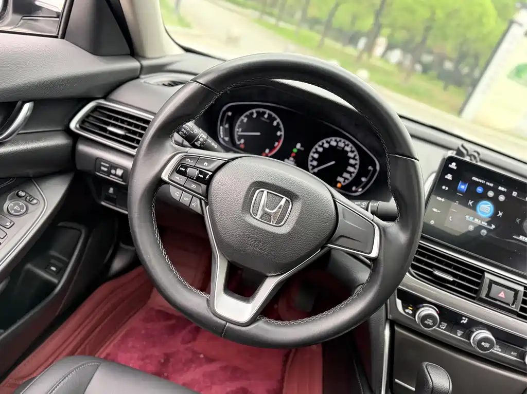 Honda Accord 2022 — фото 12