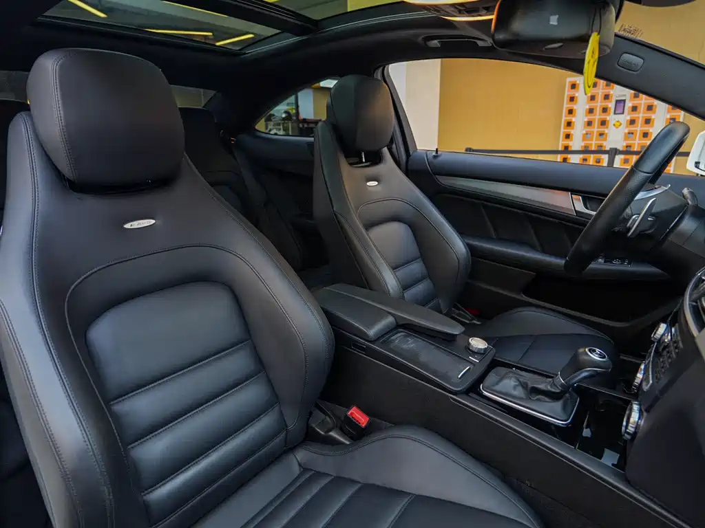 Mercedes-Benz C-Class AMG 2012 — фото 13