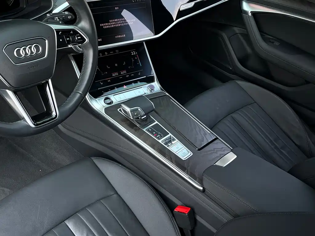 Audi A6 2022 — фото 11