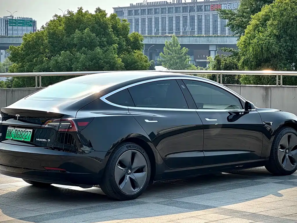 Tesla Model 3 2021 — фото 5