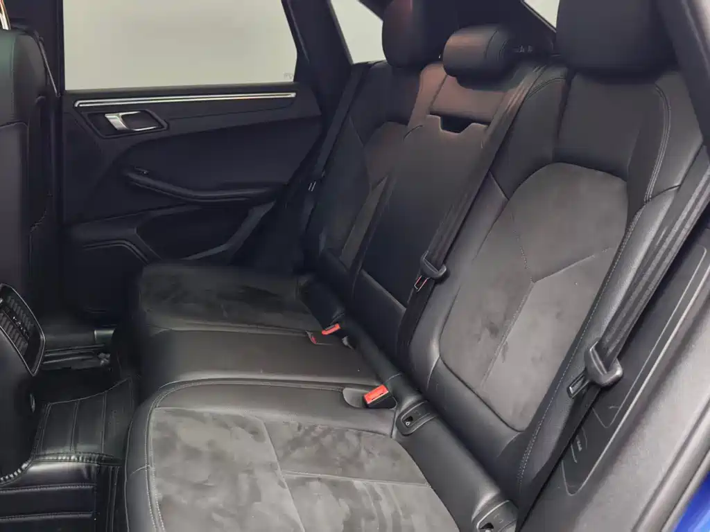 Porsche Macan 2019 — фото 10