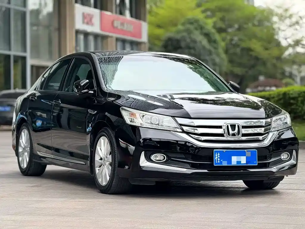 Honda Accord 2015 — фото 3