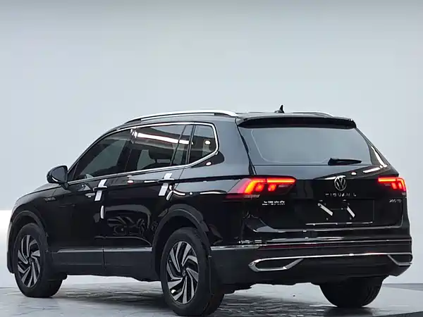 Volkswagen Tiguan L 2023