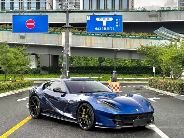 Ferrari 812 2018