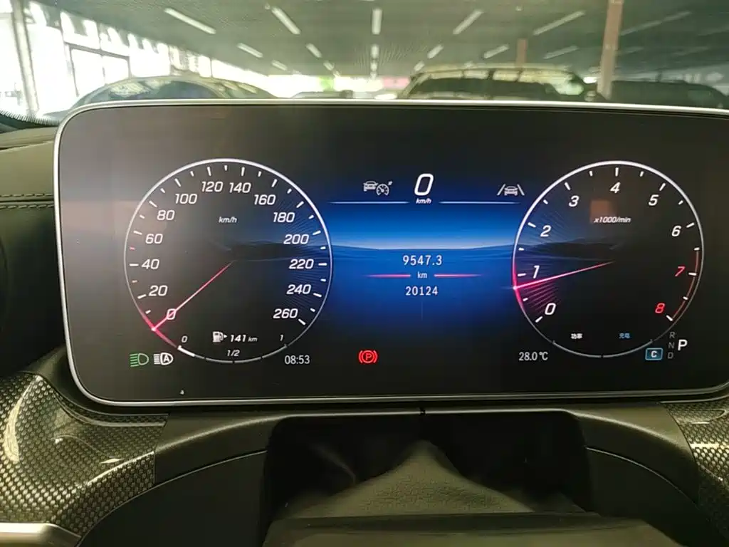 Mercedes-Benz C-Class 2025 — фото 12