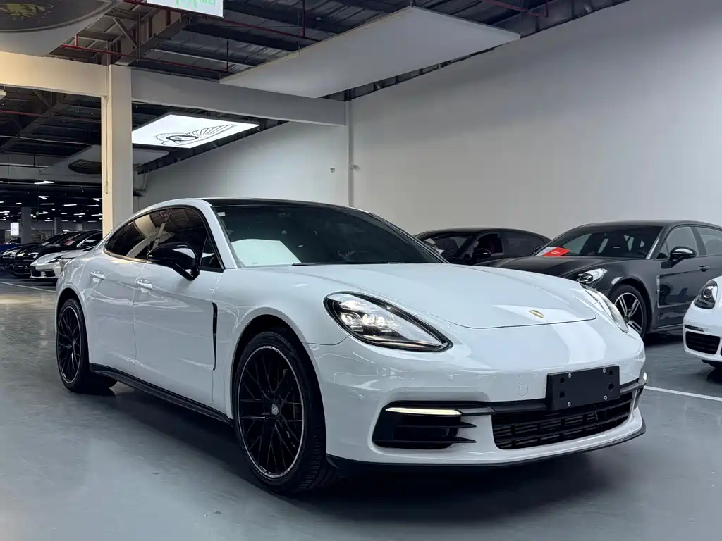 Porsche Panamera 2018