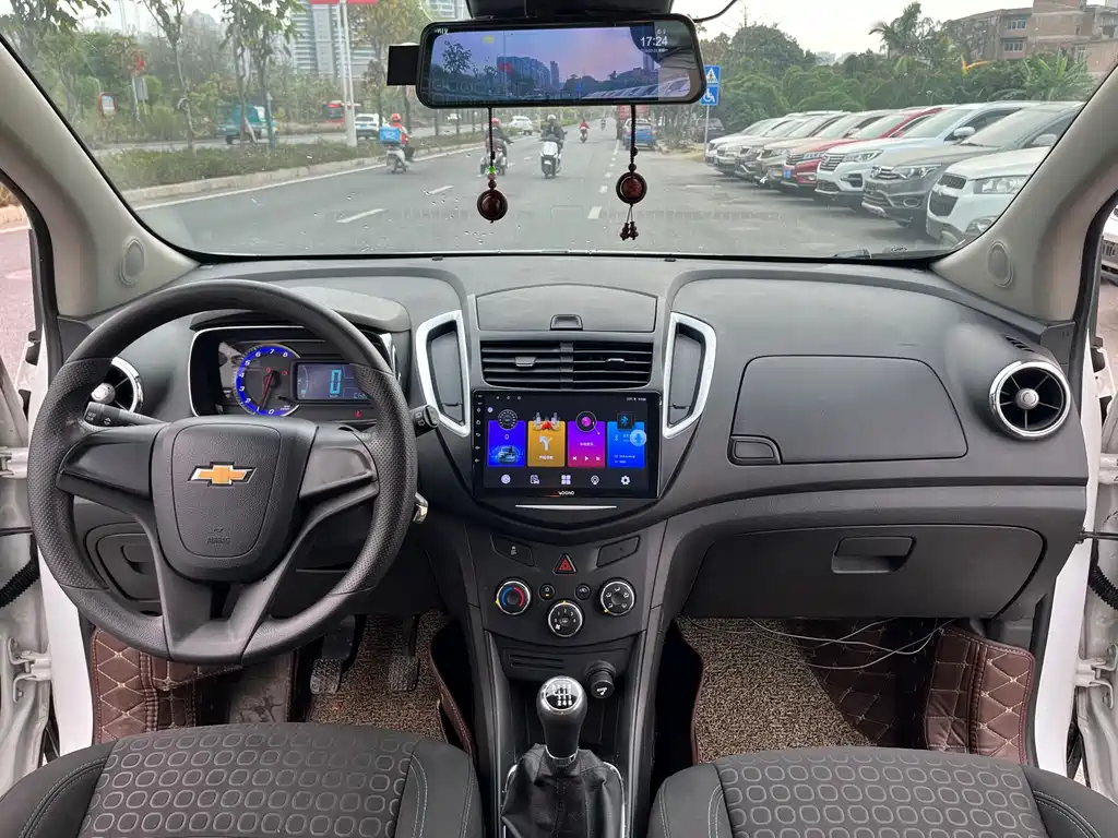 Chevrolet Trax 2014 — фото 11