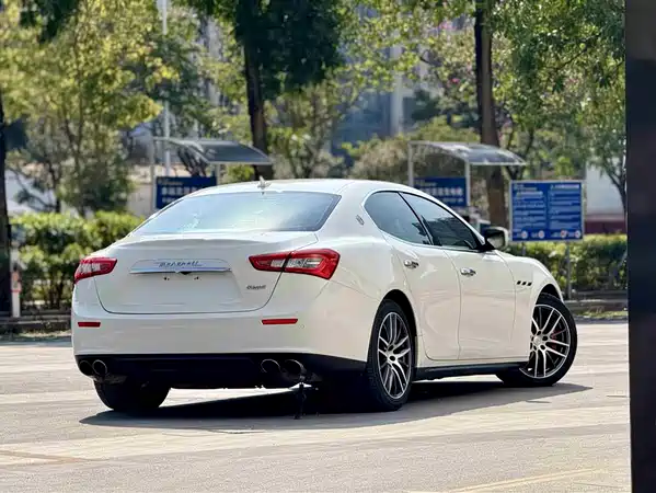 Maserati Ghibli 2014