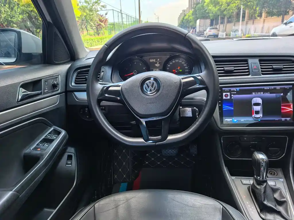 Volkswagen Lavida 2019 — фото 12