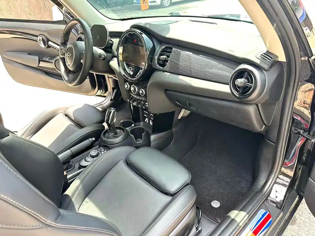 MINI MINI 2021