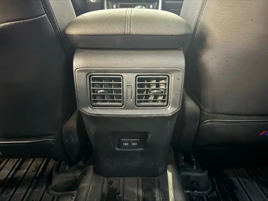 Toyota Wildlander 2023 — фото 20