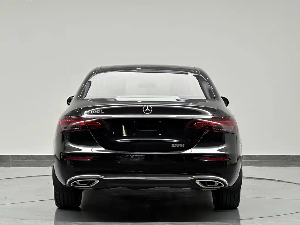 Mercedes-Benz E-Class 2023
