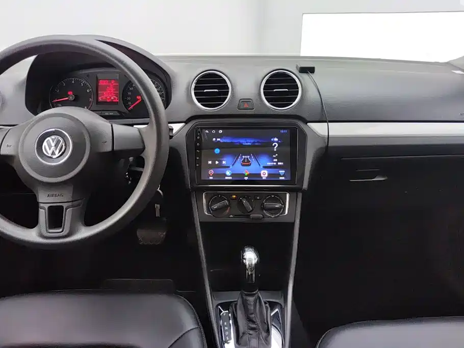Volkswagen Jetta 2016 — фото 13