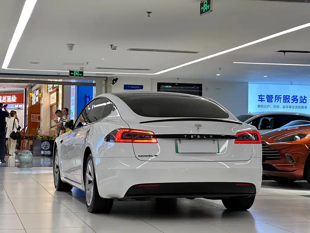 Tesla Model S 2017