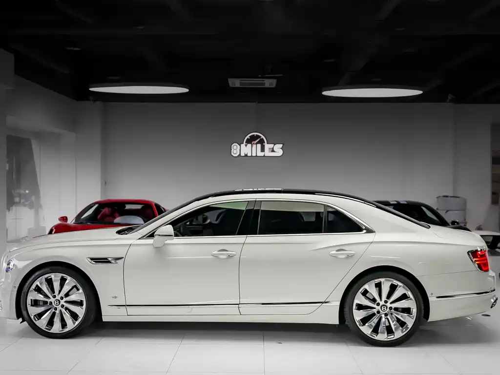 Bentley Flying Spur 2022 — фото 7