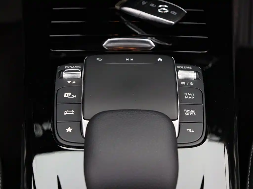 Mercedes-Benz A-Class 2021 — фото 16