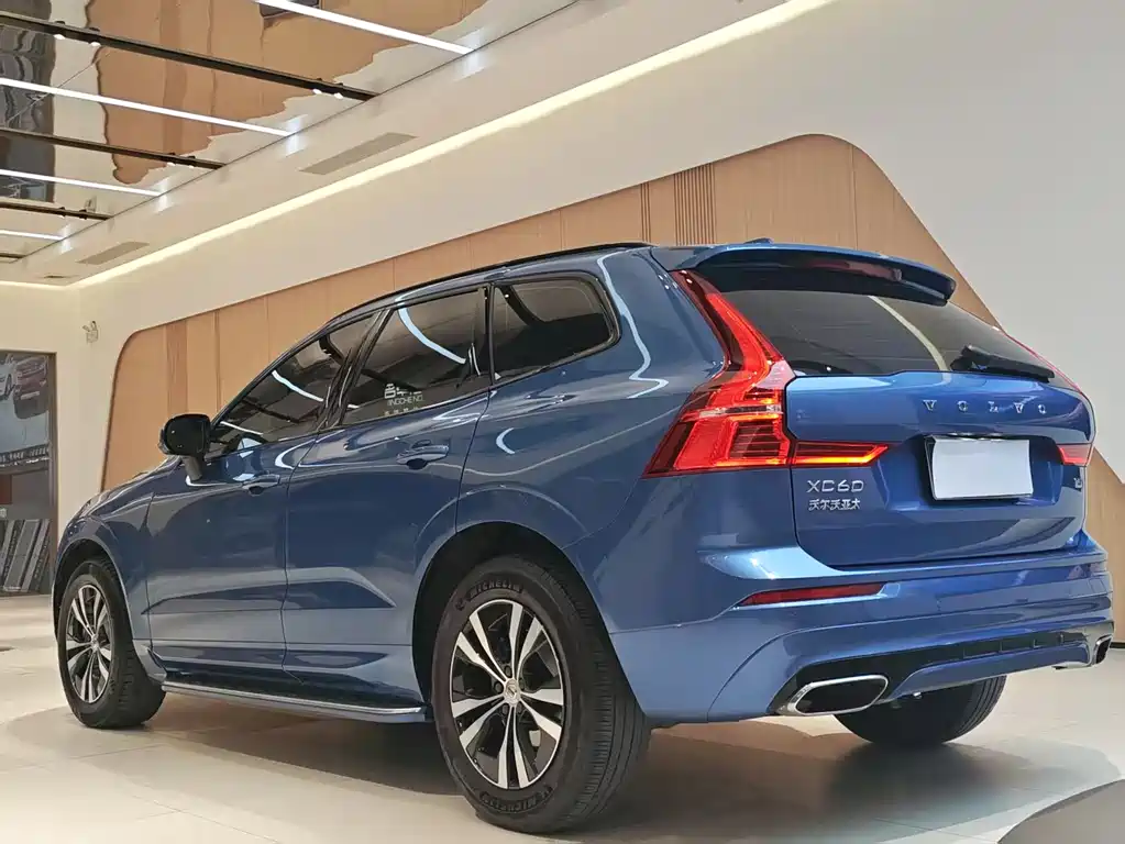 Volvo XC60 2020 — фото 4