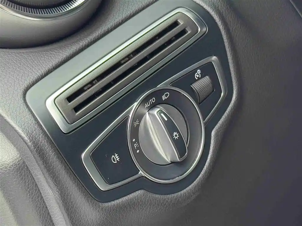 Mercedes-Benz GLC 2022 — фото 16