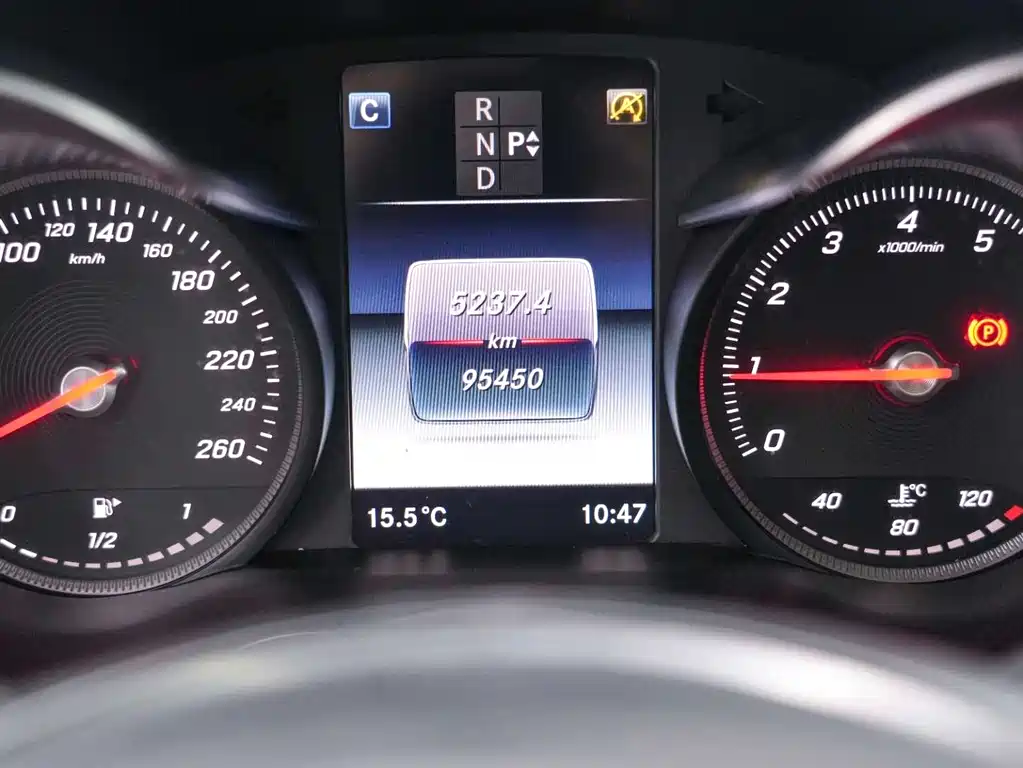 Mercedes-Benz GLC 2018 — фото 13