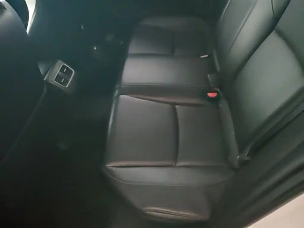 Honda Accord 2018 — фото 13