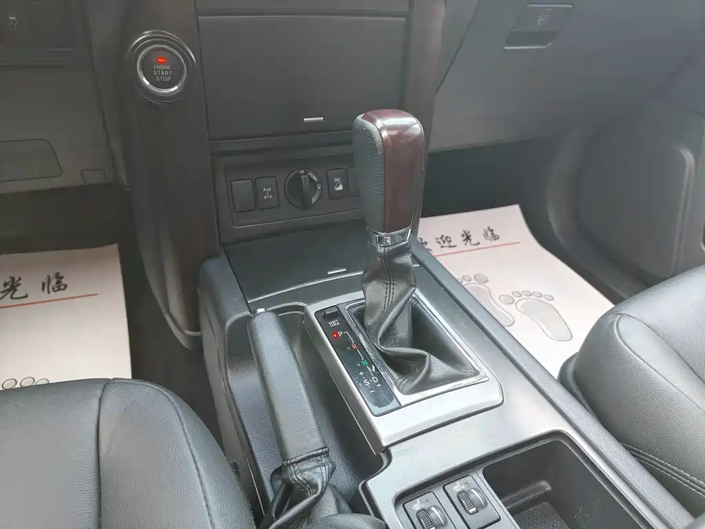 Toyota Prado 2017 — фото 12