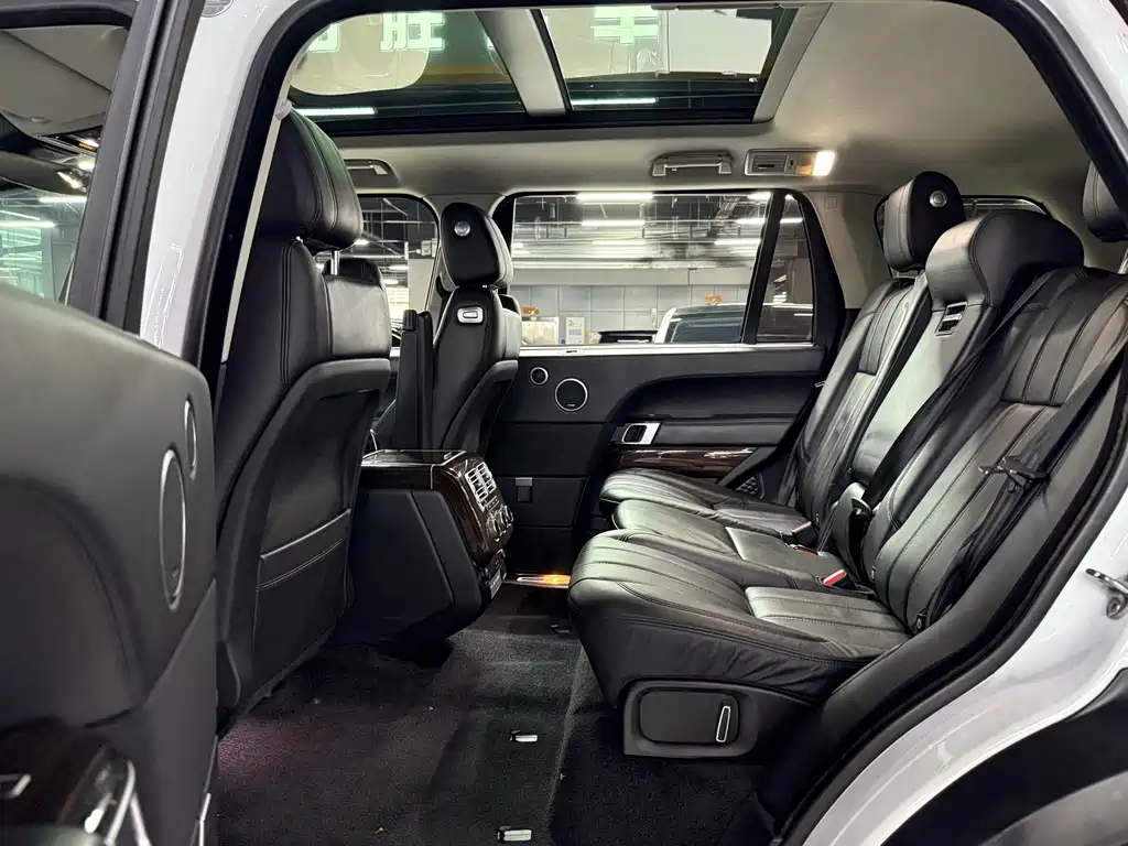 Land Rover Range Rover 2017 — фото 15