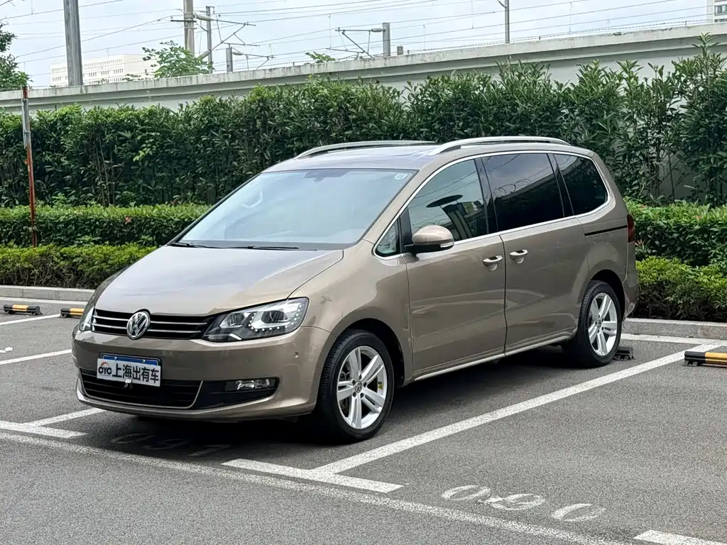 Volkswagen Sharan 2017 — фото 1