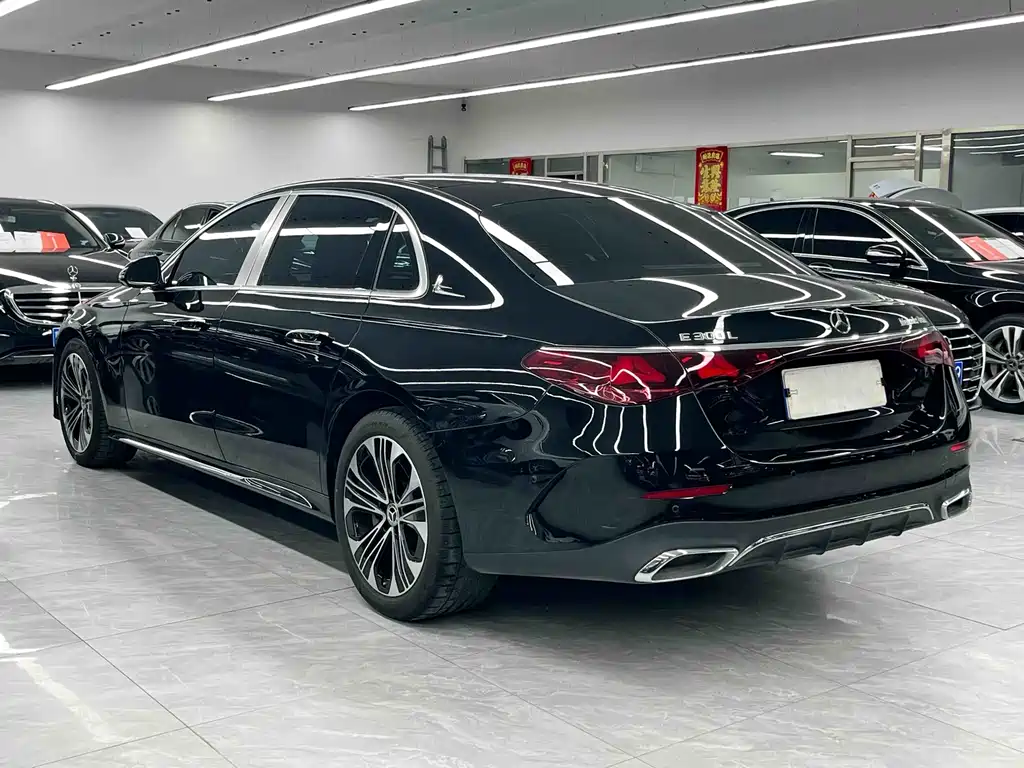 Mercedes-Benz E-Class 2025