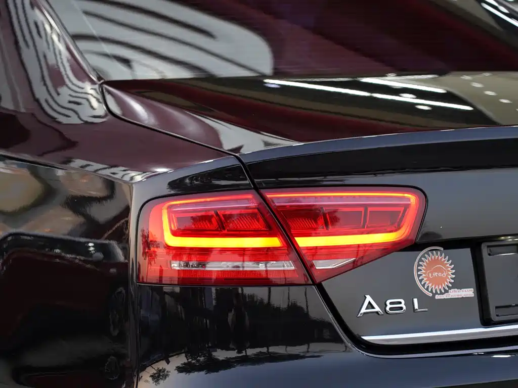 Audi A8 2015 — фото 4