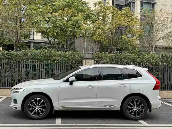 Volvo XC60 2021