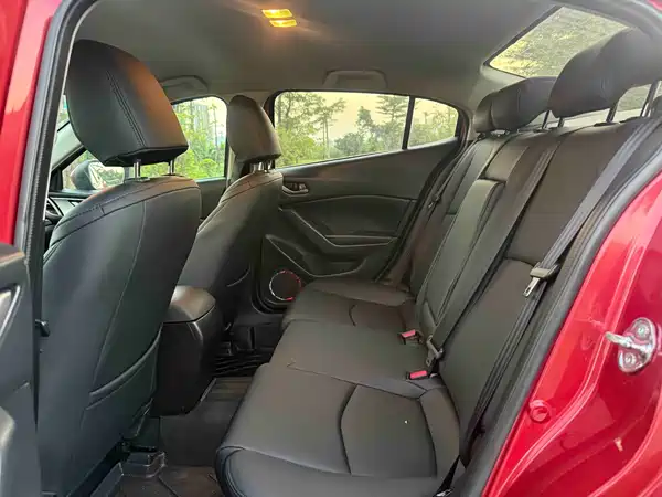 Mazda 3 Axela 2019