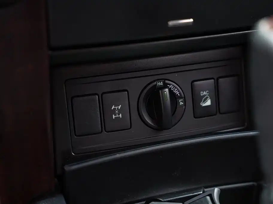 Toyota Prado 2017 — фото 30