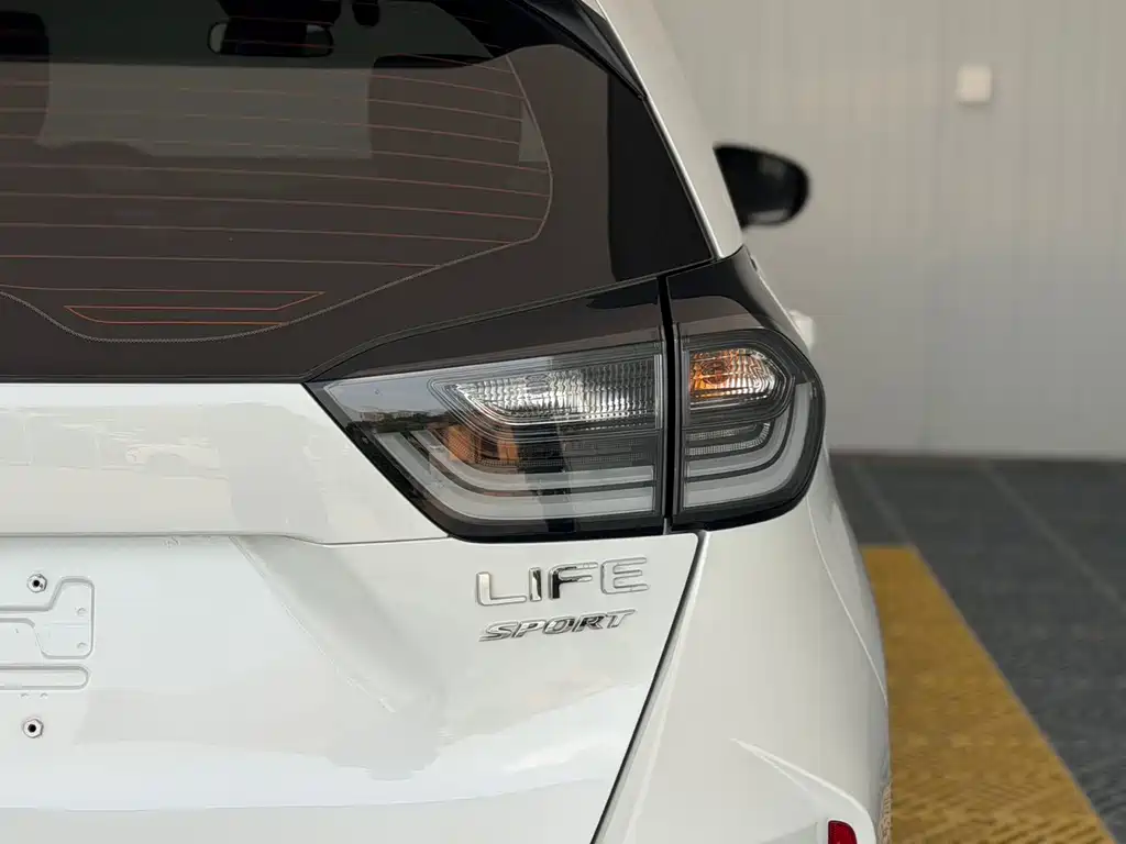 Honda LIFE 2023